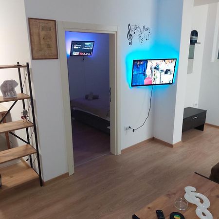 Apartman Muzika Ягодина Экстерьер фото